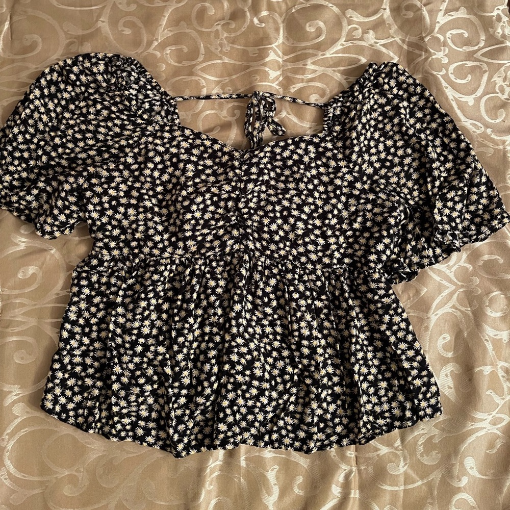 American Eagle Floral Top